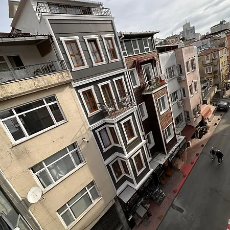 Taksim La Marino