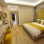 Taksim La Marino מלון דירות