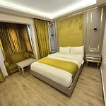Taksim La Marino