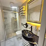 アパートホテル Taksim La Marino