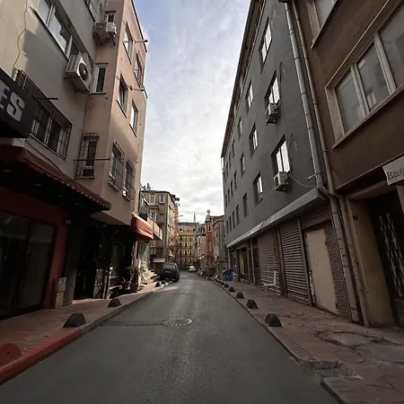 Taksim La Marino מלון דירות